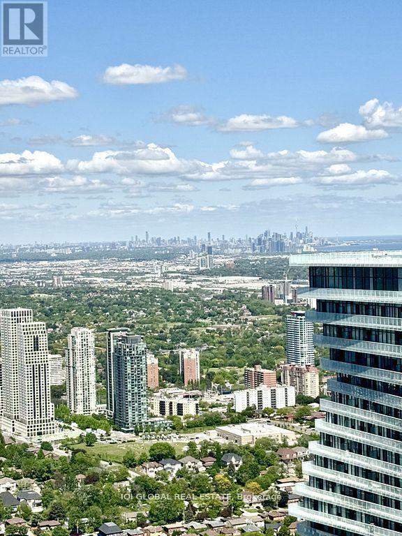 Photo du bâtiment - 448 Burnhamthorpe Rd W