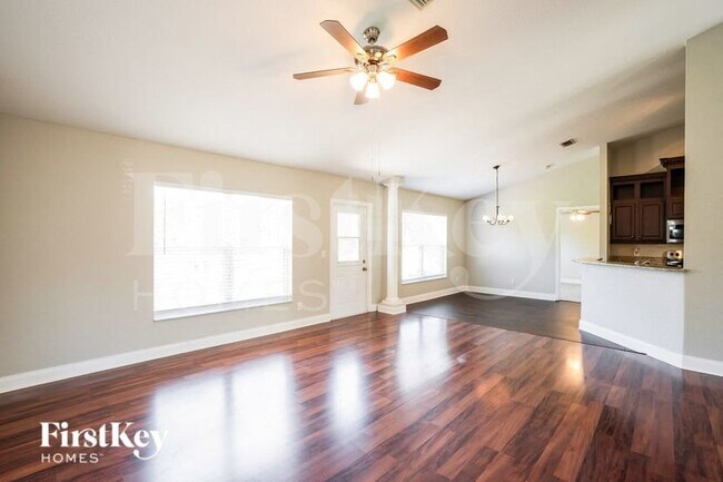 Foto del edificio - 4633 Fernway Dr