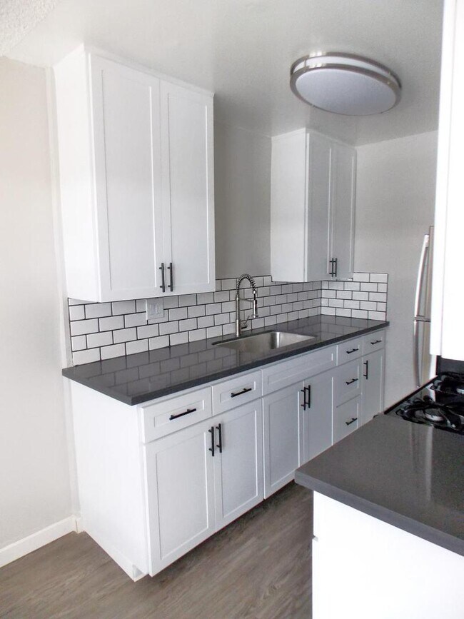 The Tropicana Apartments in Los Angeles, CA