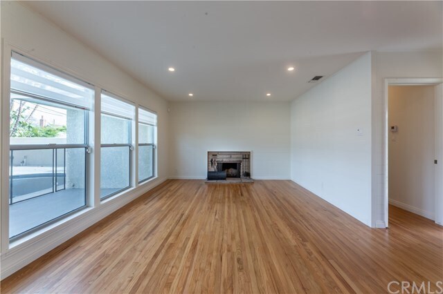 Building Photo - 3548 Ladoga Ave
