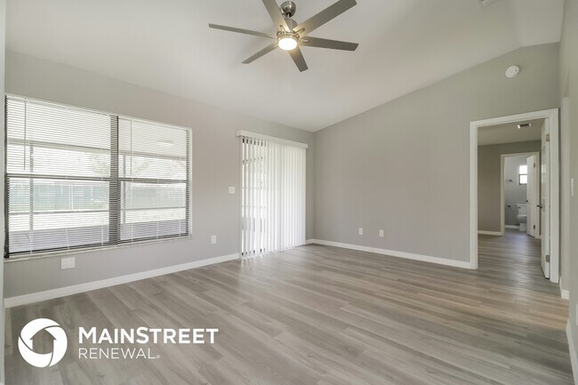 Foto del edificio - 1728 Victory Palm Dr