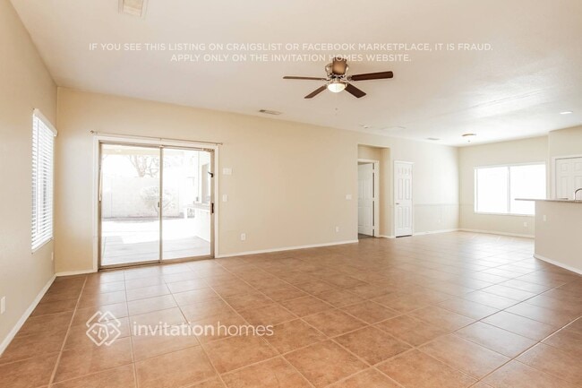 Building Photo - 1001 S 4th Ave