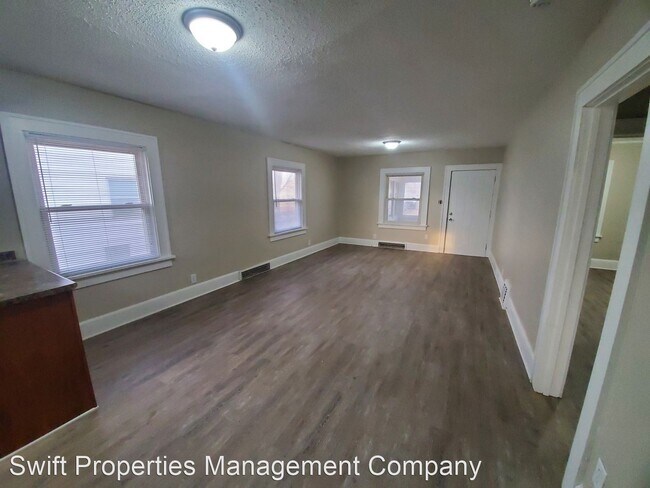 Foto del edificio - 2 br, 1 bath House - 3021 East 9th Street