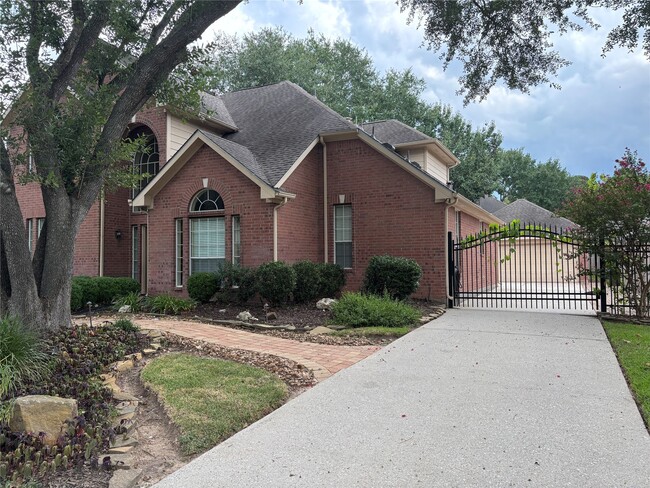 Building Photo - 13135 Rosewood Glen Dr
