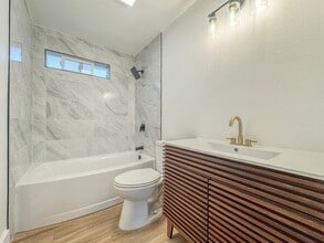 Building Photo - 20 E 1450 S