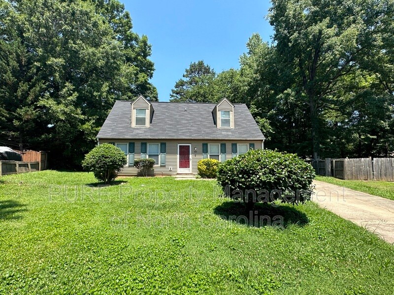 Foto principal - 6001 Charred Pine Cir
