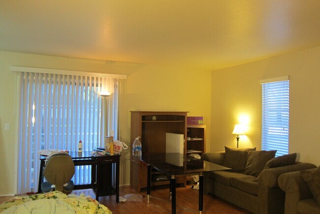 Foto del edificio - 504 Northbank Ct