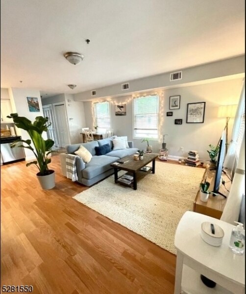 5 Maple Ave, Union, NJ 07088 House Rental in Union, NJ