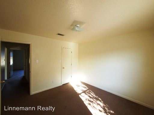 Building Photo - 1005 Circle M Dr
