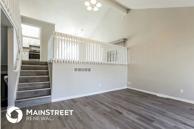 Building Photo - 1813 NE Gatewood Dr