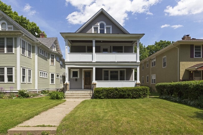 Building Photo - 3829 Pillsbury Ave S
