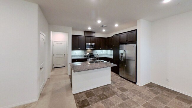 Building Photo - Charming 3 Bedroom 2.5 Bath Townhome in No...
