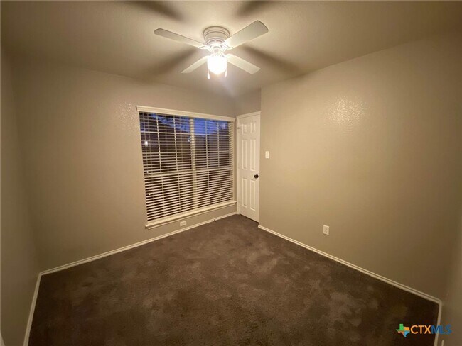 Foto del edificio - 5322 Birmingham Cir