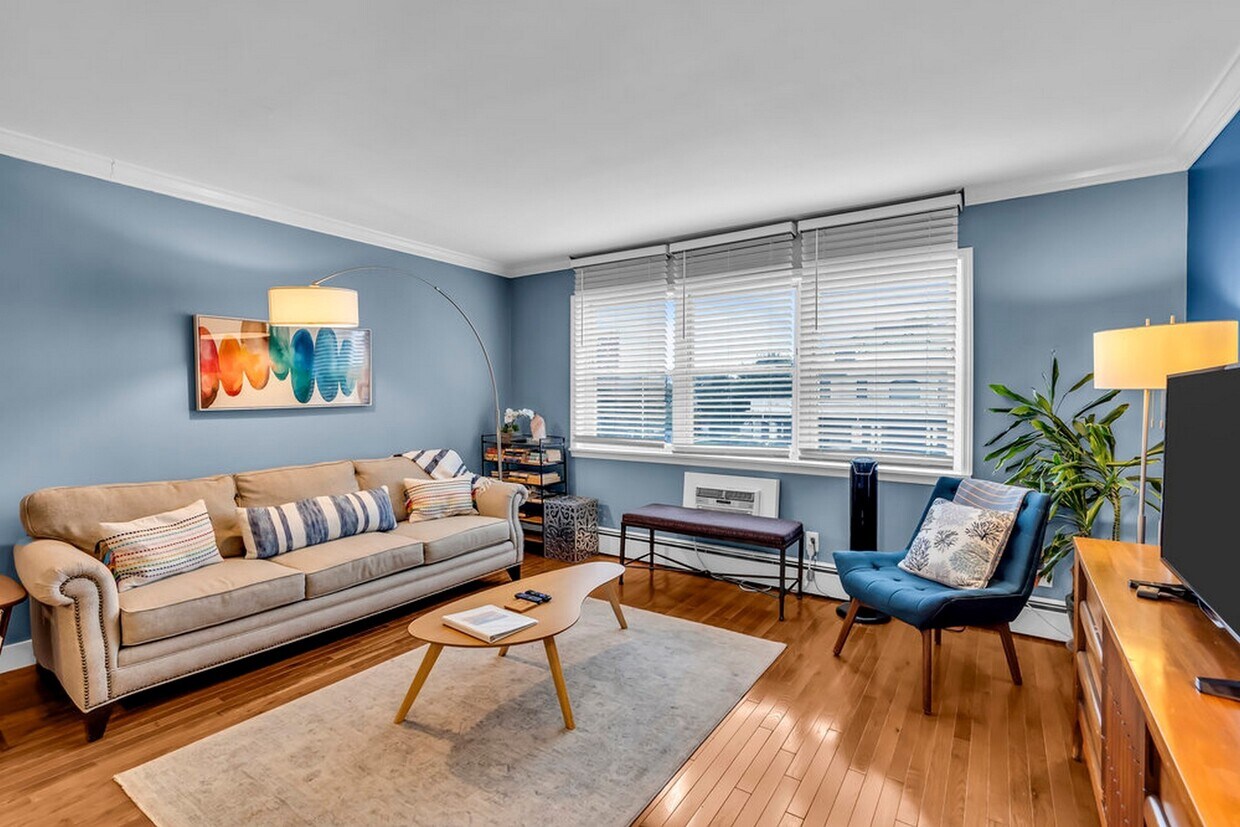 Foto principal - 317 8th Ave