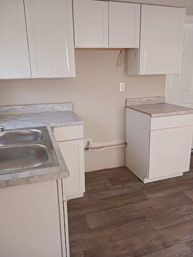 Building Photo - 2351 Cosmopolitan St