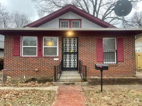 Building Photo - 1593 Waverly Ave