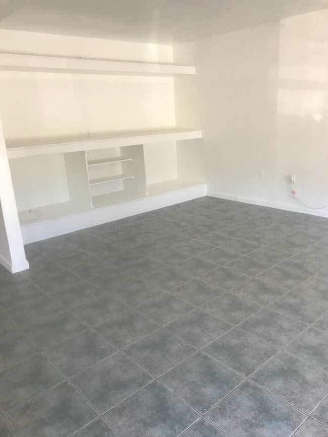 Foto del edificio - 1406 Old Kings Rd