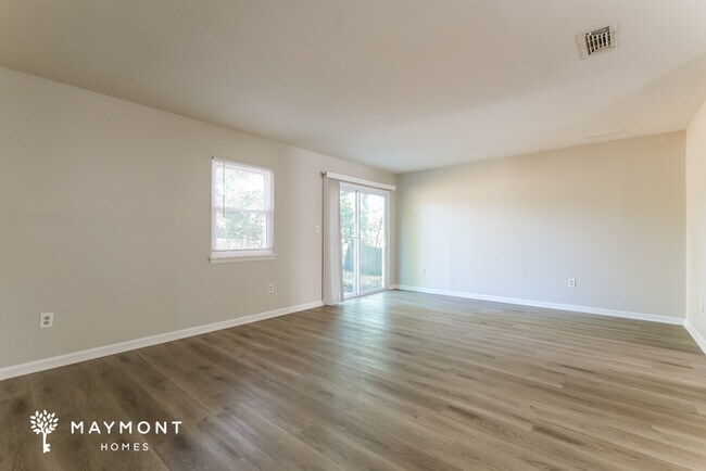 Foto del edificio - 1638 Freedom Valley