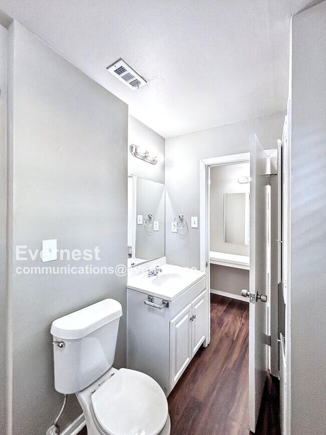 Foto del edificio - 6406 Guadalupe St