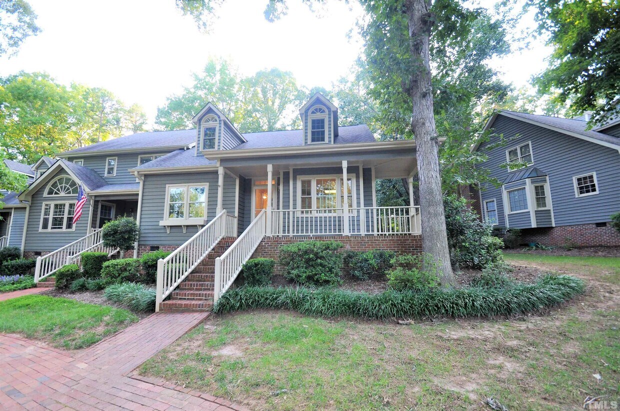 Primary Photo - 112 Loch Bend Ln