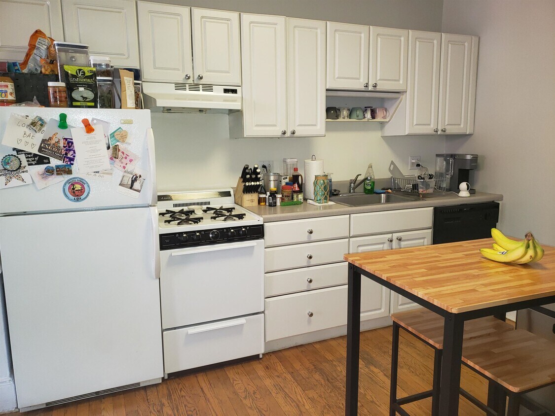 161 9th St Unit 2, Hoboken, NJ 07030 Condo for Rent in Hoboken, NJ