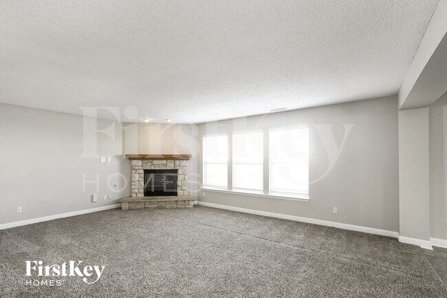 Building Photo - 8744 Orchard Grove Ln