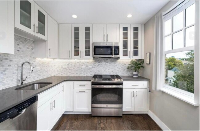 Foto del edificio - 126 Delaware Ave