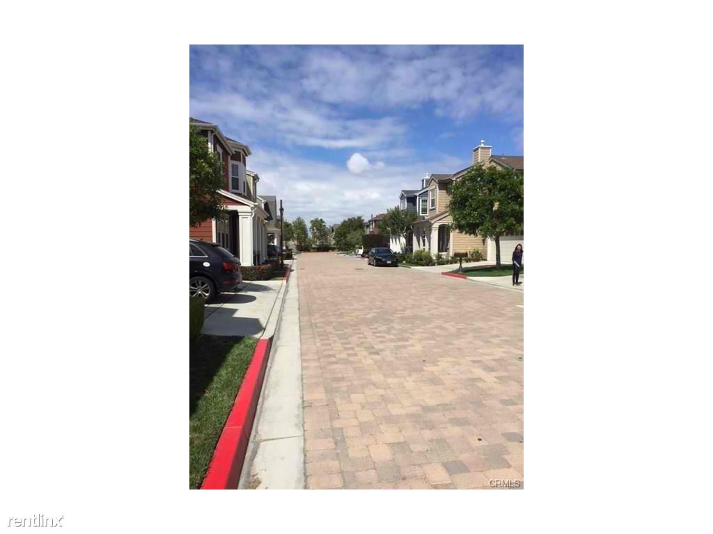 Foto del edificio - 2309 Half Moon Ln