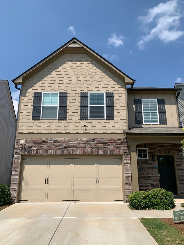 Foto principal - 839 Regal Ln SW