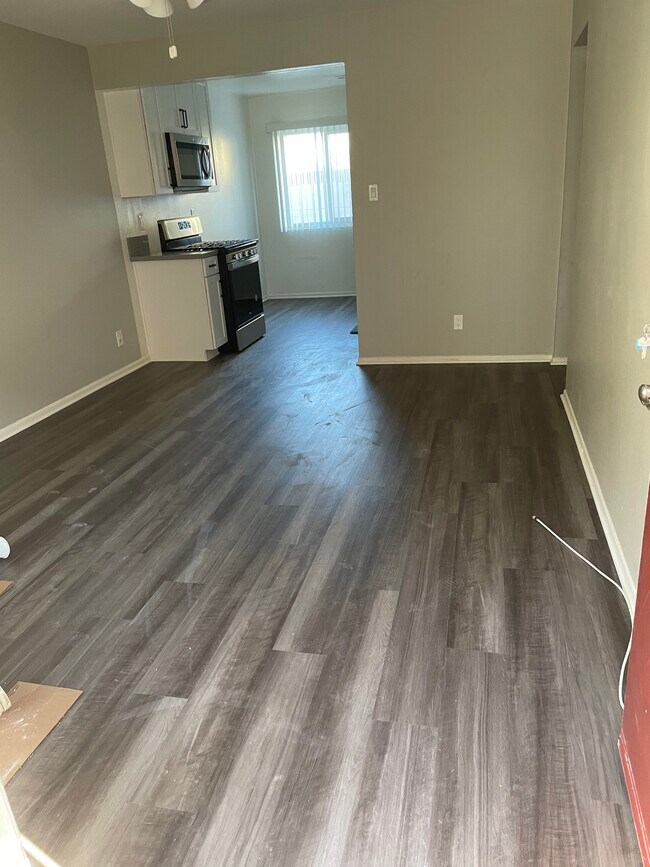 Living room - 21100 Pioneer Blvd