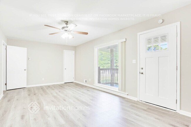 Foto del edificio - 2434 Shamrock Dr