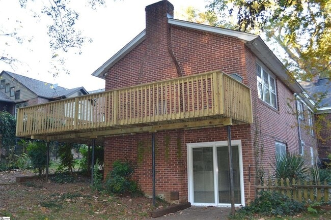 Foto del edificio - 40 Lanneau Dr