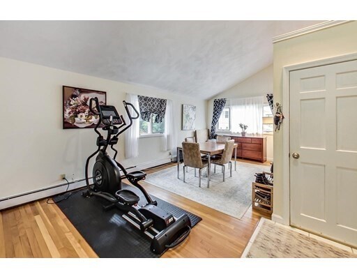 Building Photo - 30 Hillside Ave