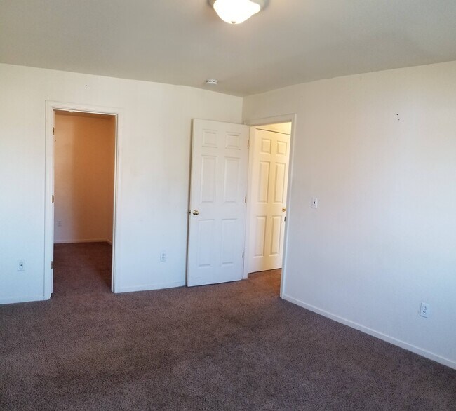 Building Photo - 505 San Benito Ave