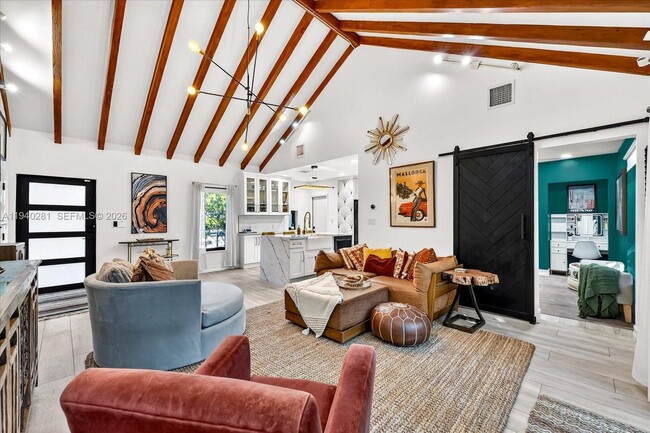 Building Photo - 8225 NE 8th Ct