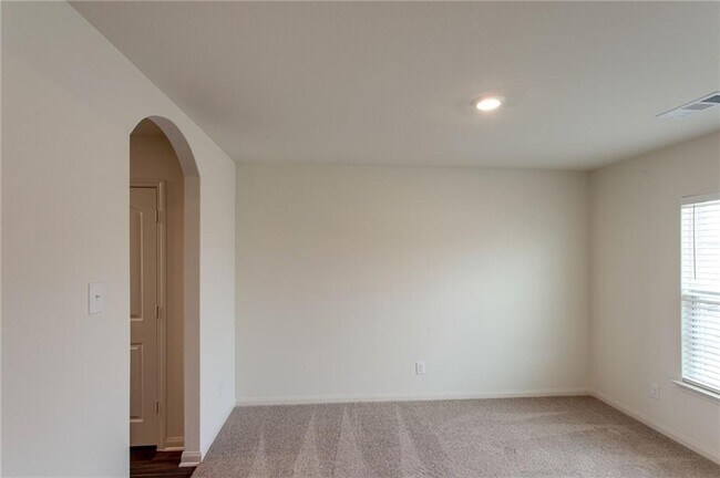 Building Photo - 196 Allington Cir