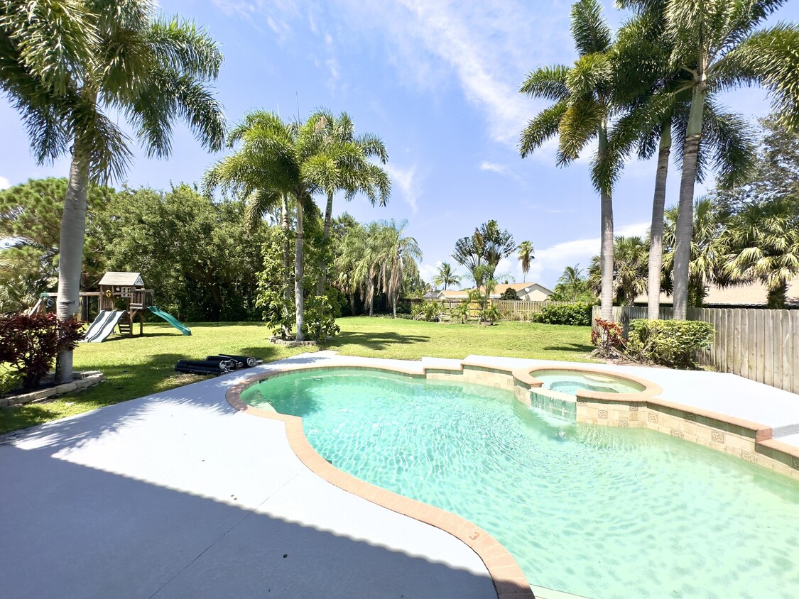 Foto principal - 1118 Fosters Mill Dr