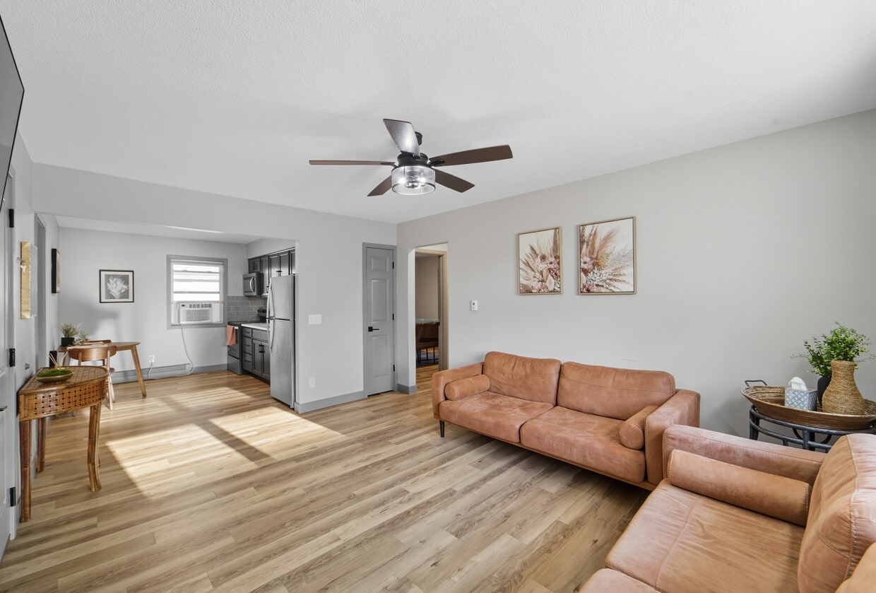 Foto principal - 203 3rd St SE