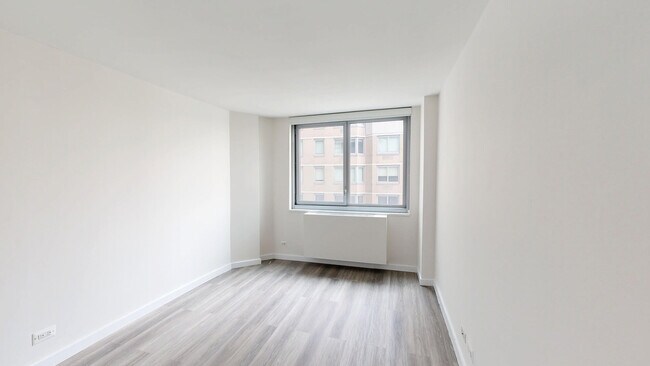 Interior Photo - View 34