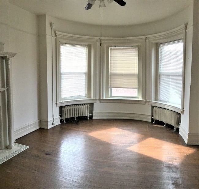 Building Photo - 340 N Duke St