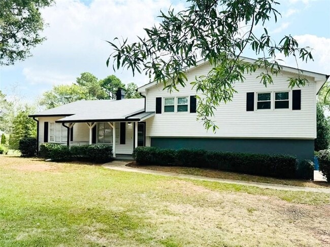 Building Photo - 1372 Bennett Rd