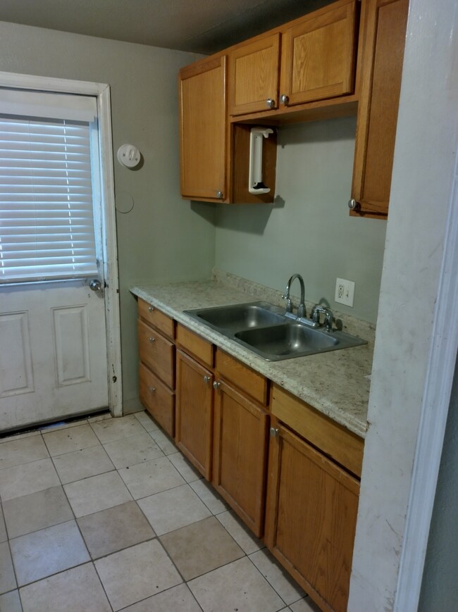 Kitchen - 1533 Uinta St