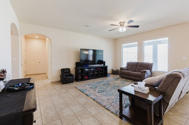 Building Photo - Meticulously kept 4 bedroom home with RV P...