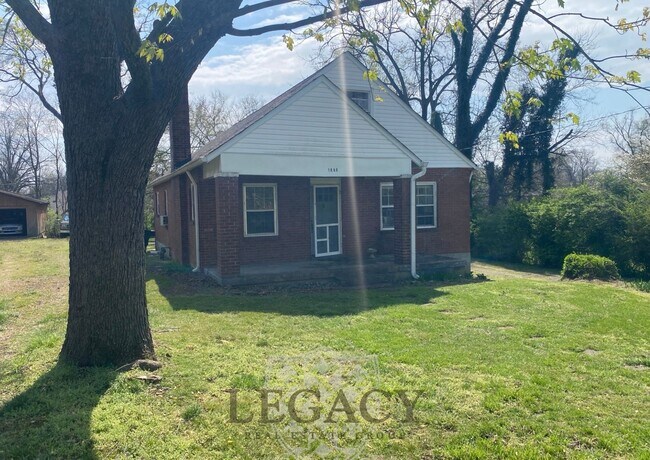 Photo - 1606 Sharpe Ave House