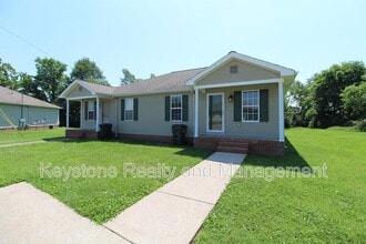 Building Photo - 921 L C Ave