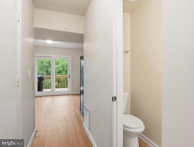 Building Photo - 7203 Rutherford Green Cir