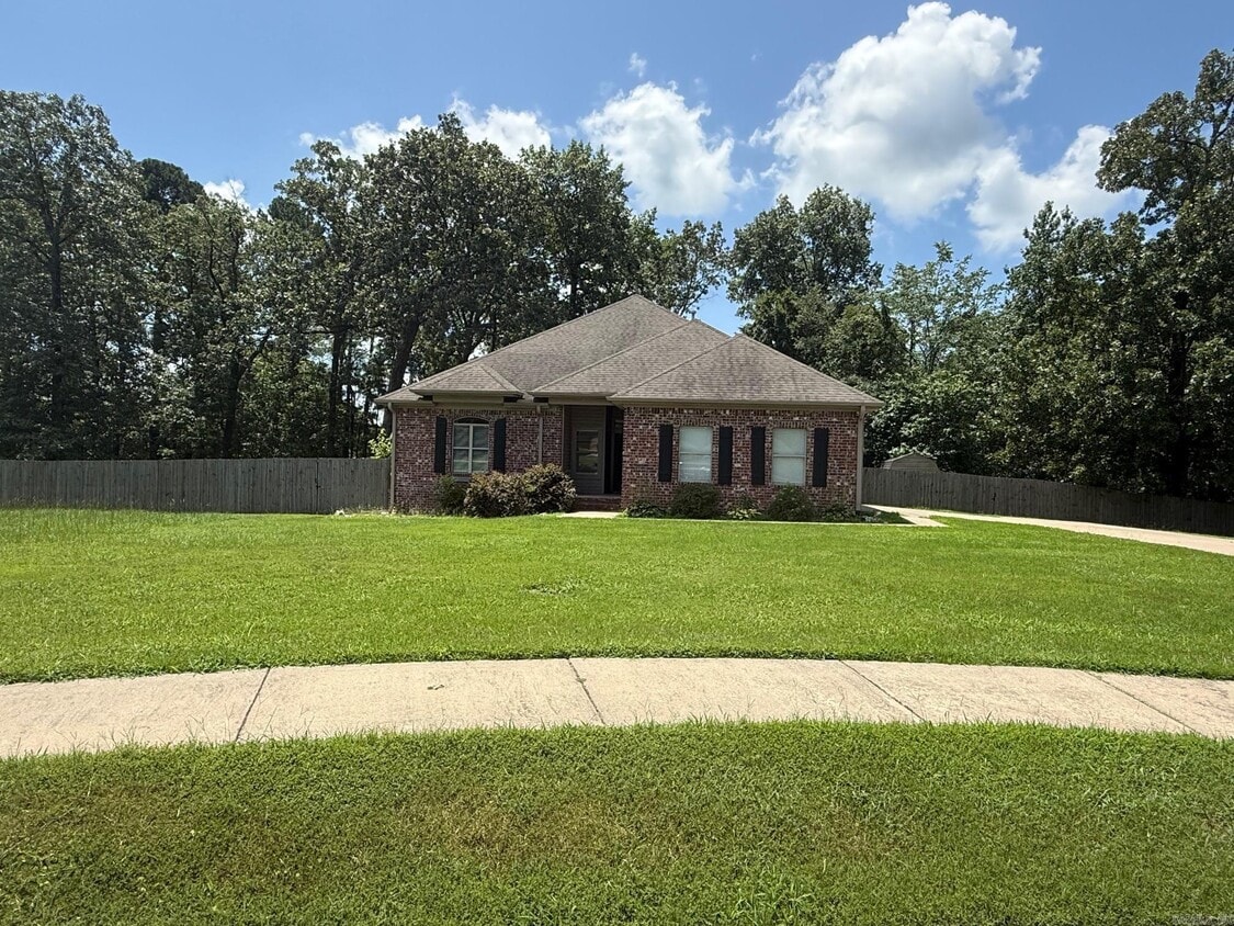 Primary Photo - 8705 Wingate Dr