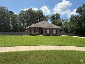 Building Photo - 8705 Wingate Dr