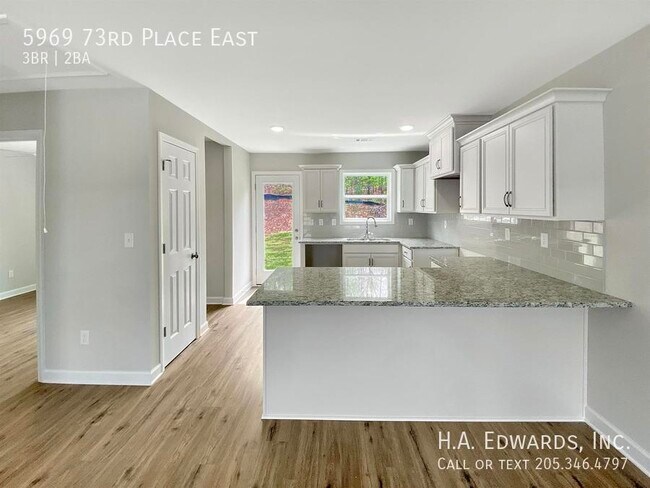 Building Photo - 5969 73rd E Pl