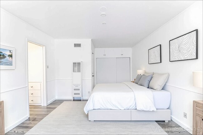 Building Photo - 5757 La Mirada Ave